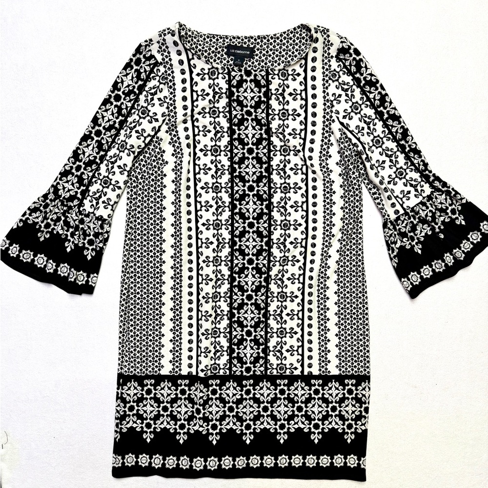 Liz Claiborne Black and White Patterned Shift Dress with Bell Sleeves